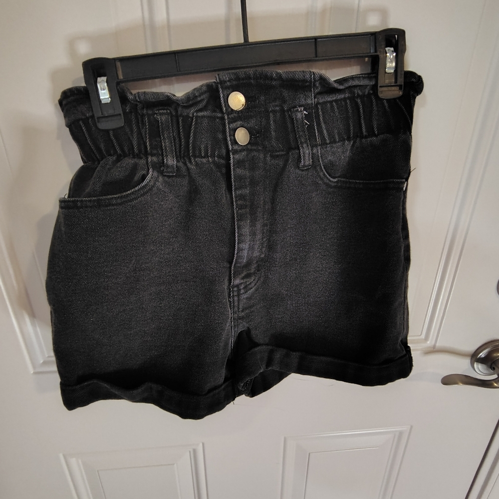 Tinseltown Size 9 Black High-Waist Paperbag Denim Shorts - Women